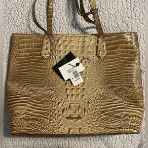 EUC Brahmin MISHA-“shortbread” GREAT Fall color